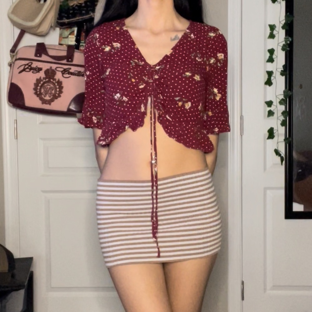 Floral tie crop top